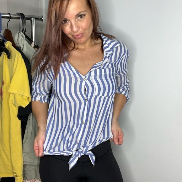 Love Tree Striped Button Down Front Tie Shirt Blue & White Size Small - Picture 4 of 6